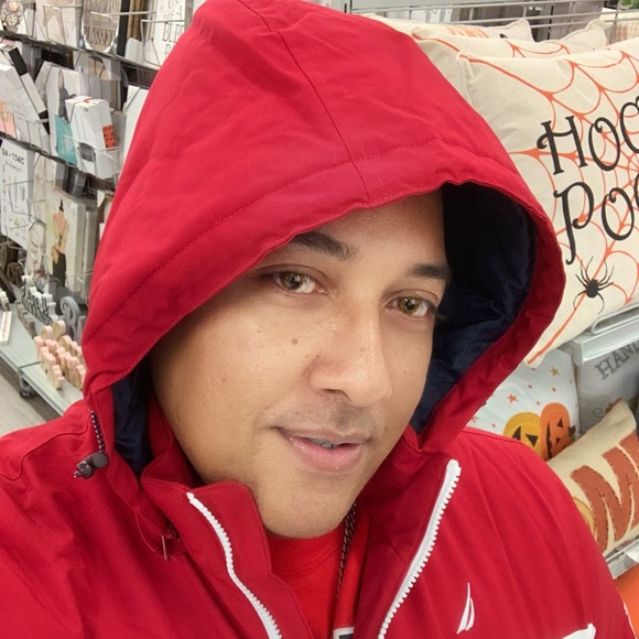 Meet your Posher, Freepy - Picture 1 of 2